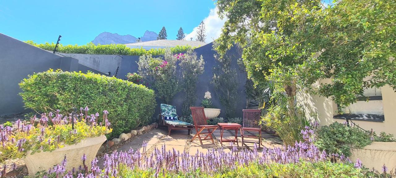 Finchley Guesthouse In Camps Bay Cape Town Ngoại thất bức ảnh