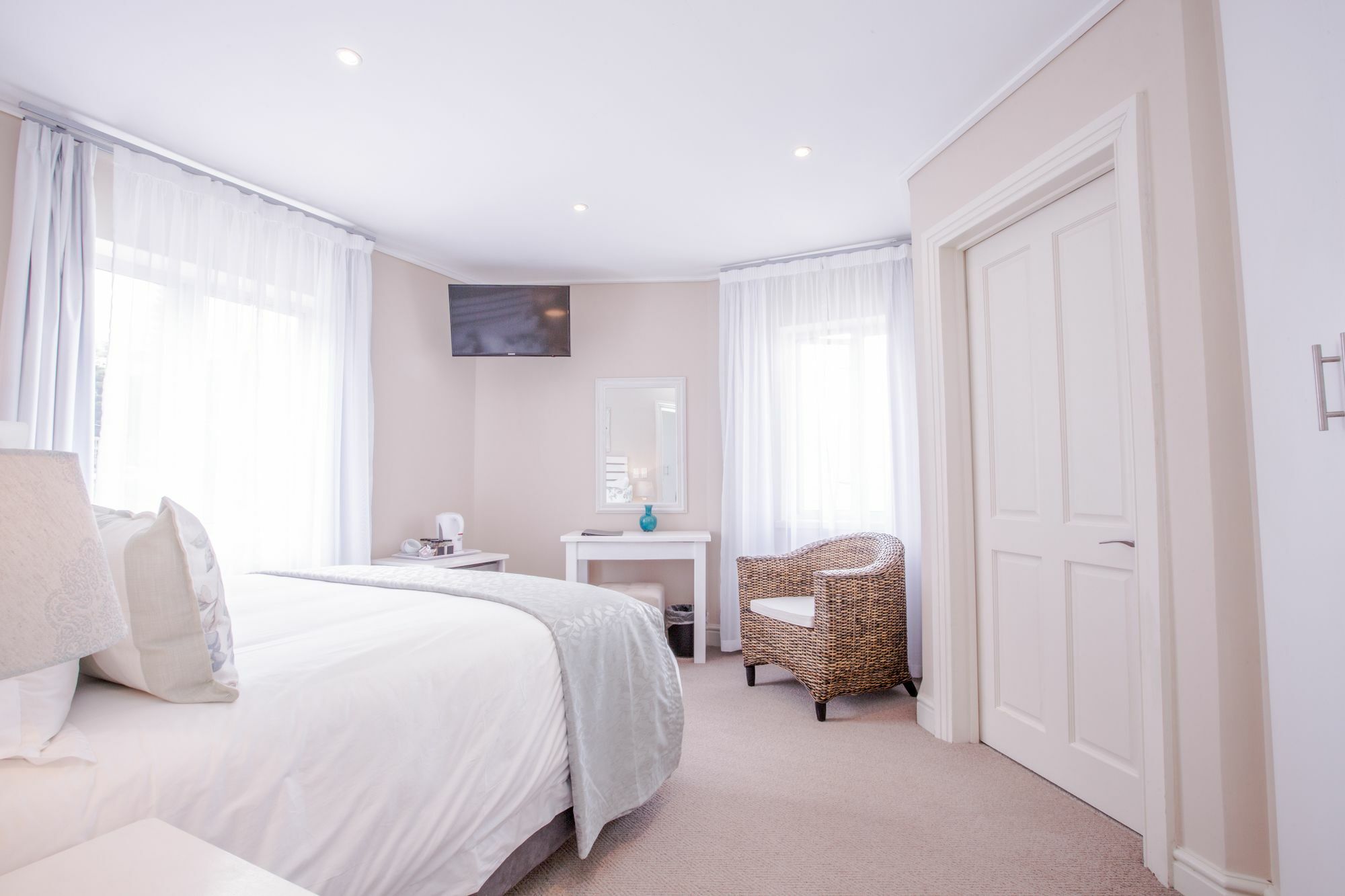 Finchley Guesthouse In Camps Bay Cape Town Ngoại thất bức ảnh